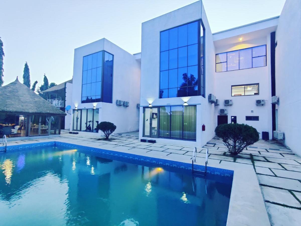 Glass Residence Abuja Exterior photo